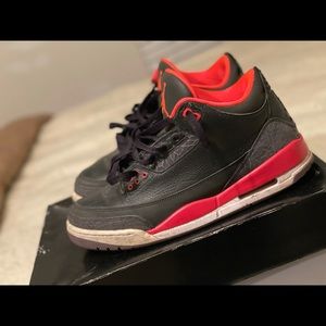 Jordan 3 Crimson